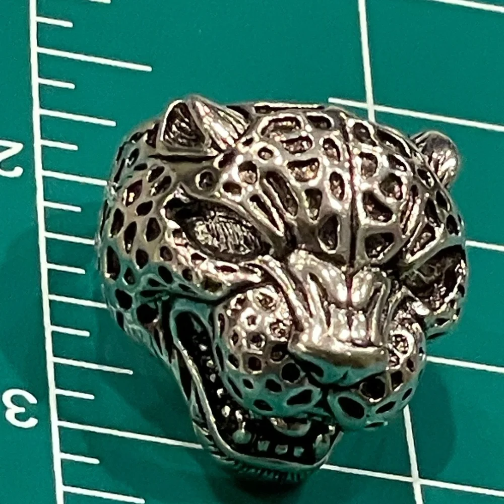 Silver Jaguar Big Cat Ring - Nickel - Size 9 - Picture 6 of 7